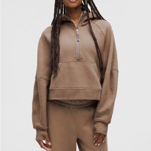 Lululemon, M/L, brand new and never worn